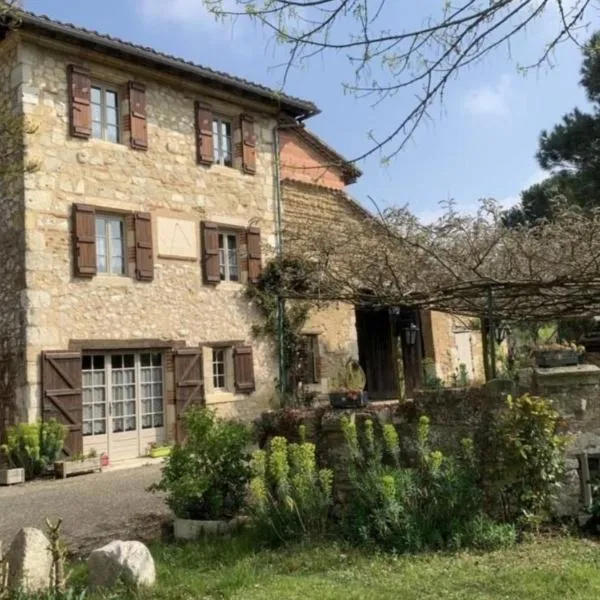 pey sud gaua – hotel w mieście Sistels