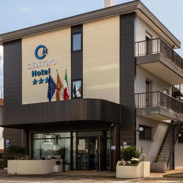 CENTRO HOTEL, hotel em Marcon