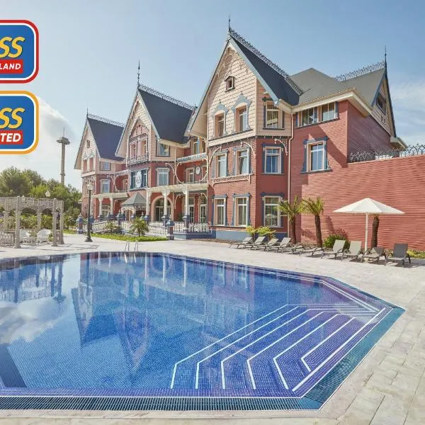 PortAventura Lucy's Mansion - Includes PortAventura Park Tickets, hotel a Salou