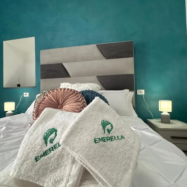 Emerella Luxury Suites-Siderno Lungomare, hotel v destinácii Siderno Marina