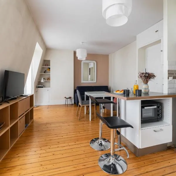 Studio renove centre paris 11 et cosy - 2P