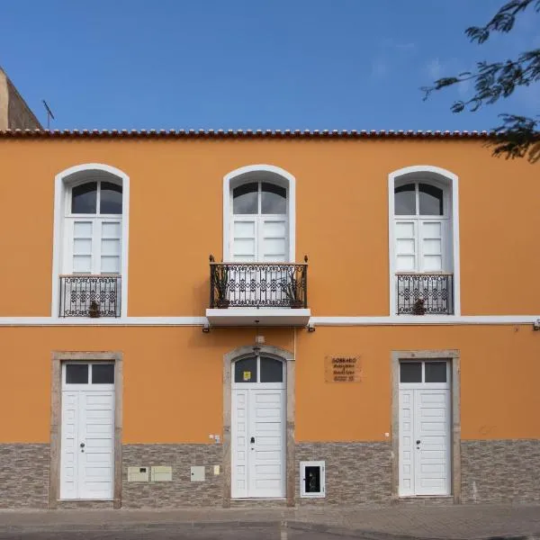 O Sobrado Mariazinha & Inácio Lima, hotel in Praia