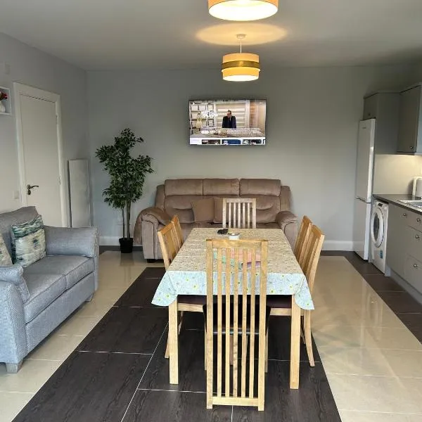 Luxury Wild Atlantic Way Chalet, hotel v destinaci Kinvara