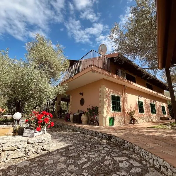Villa Pantalica lato Sortino, hotel v destinaci Sortino