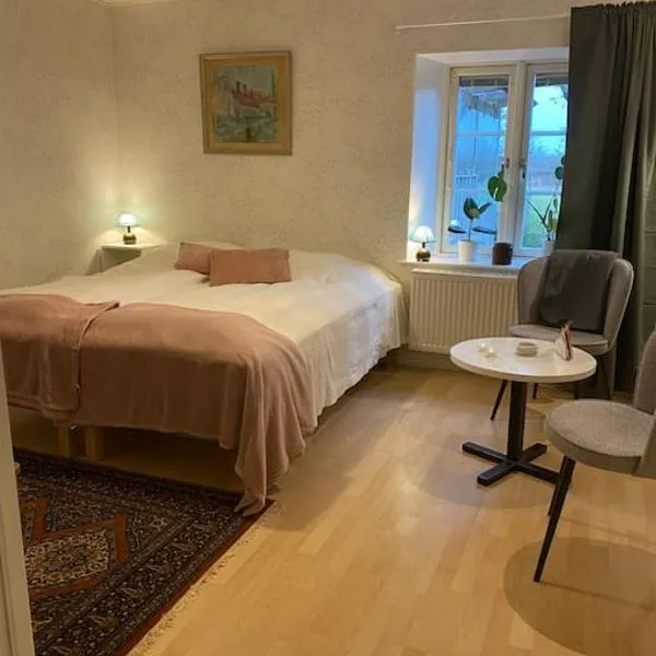 Lantgård nära stad, fiske o golf, hotel in Malmö