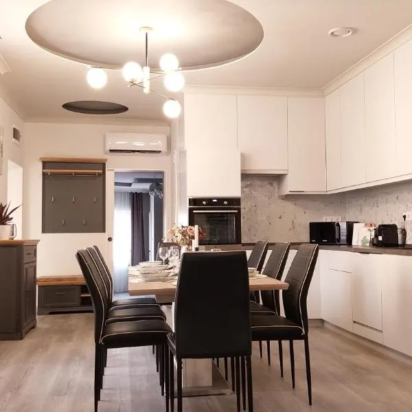 Cseresznyefa Vendégház, hotel v destinaci Dorog