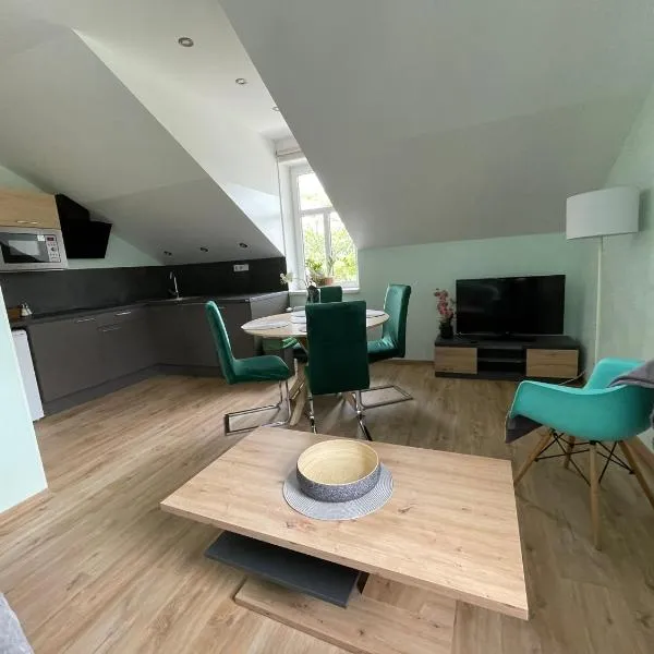 Apartmány penzion Jasmín, hotel in Liberec