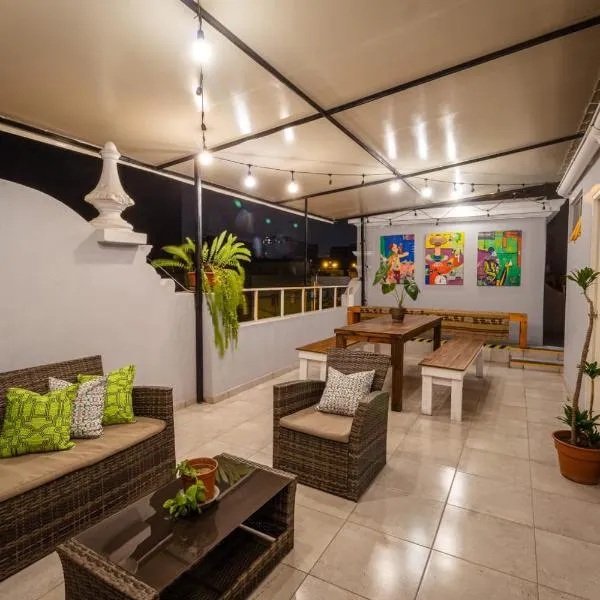 CASA ÁGUILA y CÓNDOR, hotel in Lima