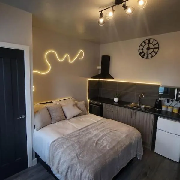 Arena Studio, hotel in Longford