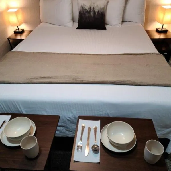 069A The Grand Canyon Getaway Suite with Kitchenette Sleeps 4, hotel in Valle