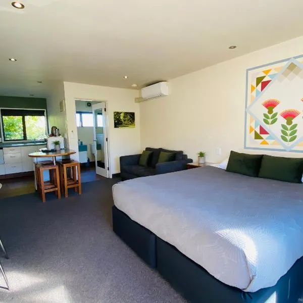 Commodore Motel، فندق في Port Chalmers