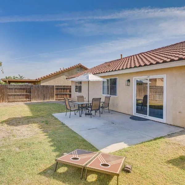Bakersfield Home with Pool Table, Cornhole and More!, hotel in Bakersfield