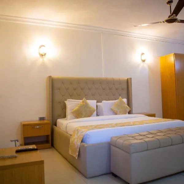 ROSES REGENCY HOTEL AND SUITES, hotel en Abuja
