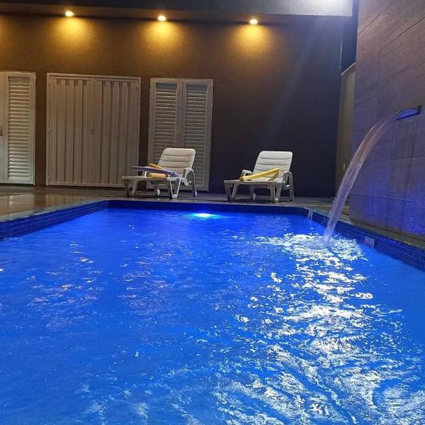 Recanto Matheus, Casa confortável com estacionamento, wi-fi e piscina aquecida - Olímpia SP