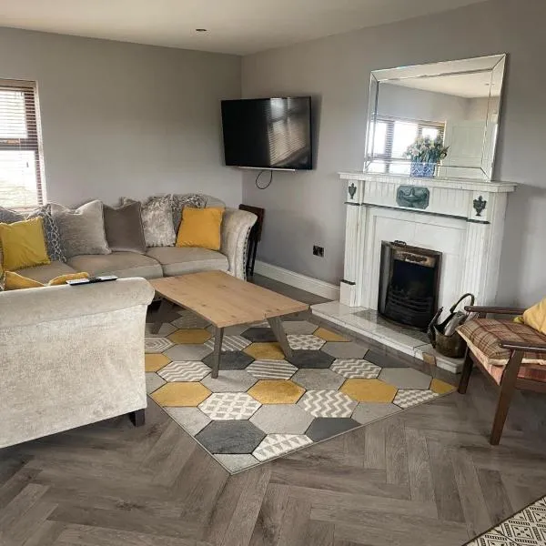 Thornstown Gate Cottage, hotel v destinaci Portglenone