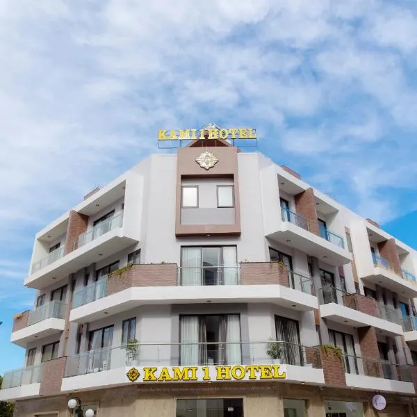 KAMI HOTEL, hotel in Thôn Ðắc Nhơn