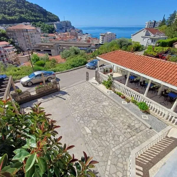 Guesthouse Vila Tamburic, hotel em Bečići