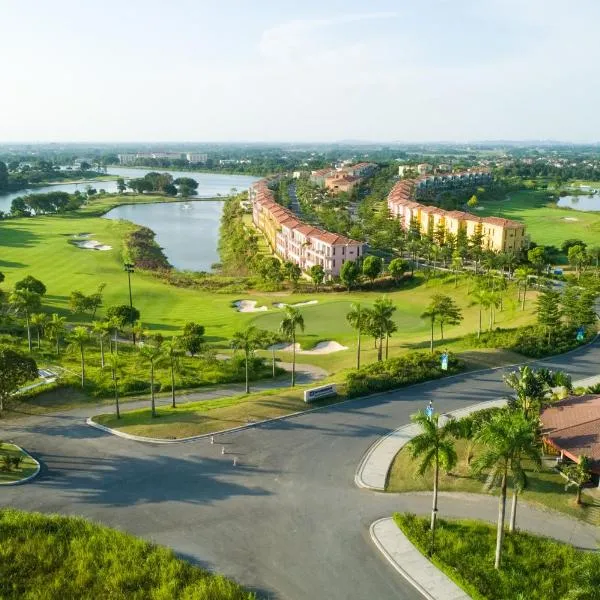 Wyndham Sky Lake Resort and Villas, hotell i Luong Son