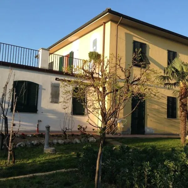 L'alloggio del Bon Vivant, hotel v destinaci Pontedera