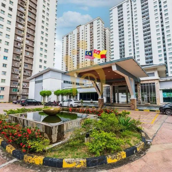 Cozy Resort-Feel 3Bedroom-BBQ, Pool, Netflix 10pax, hotel in Seri Kembangan