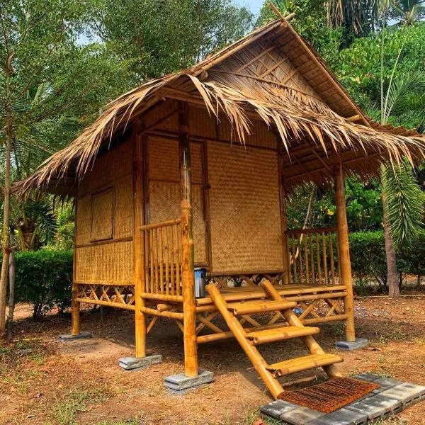 Samui Camping Farm, hotel v mestu Laem Sor
