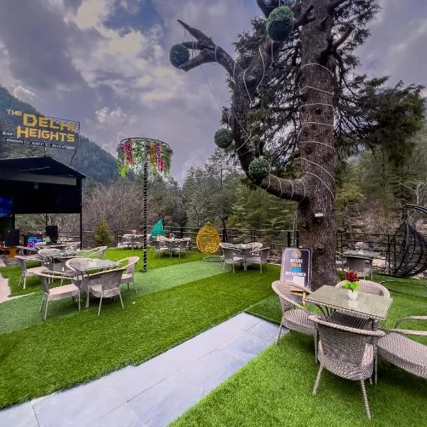 ์นด์์ ์์นํ ํธํ
Delhi Height Kasol - Cafe and Hotel