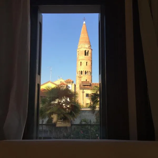 Elegante Appartamento Luxury in centro storico, hotel v Caorle