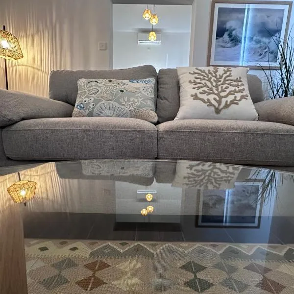 The Beach House, hotel v destinaci Birzebbuga