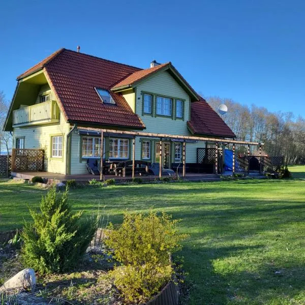 Beach house Tolsburg with sauna, hotel in Toolse