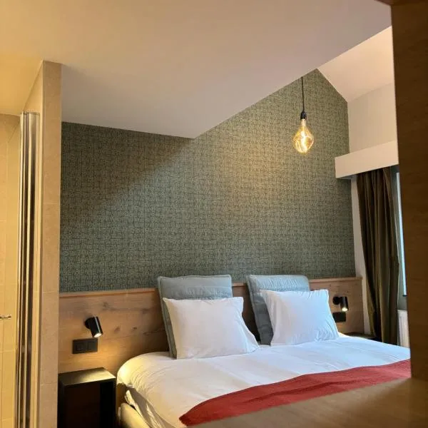 Hôtel Restaurant - Les Oiseaux de Passage, viešbutis mieste Harre
