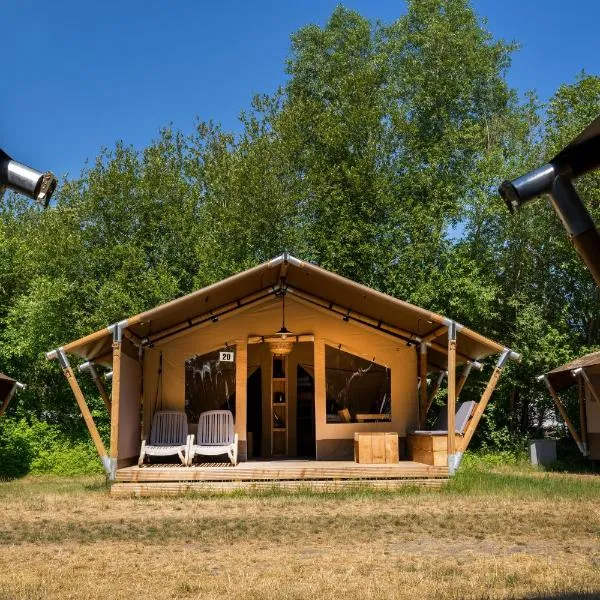 Safaritent de Windroos, hótel í Kamperland
