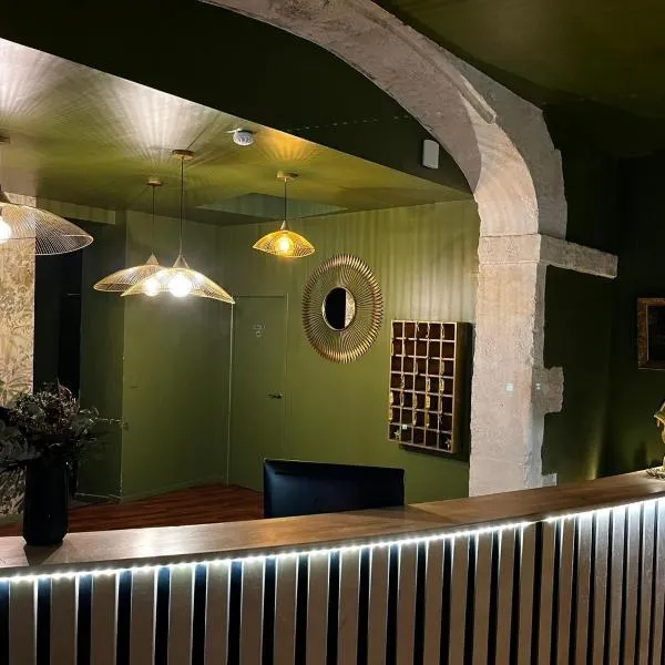 Hôtel Abalone - Centre Gare, khách sạn ở Nîmes