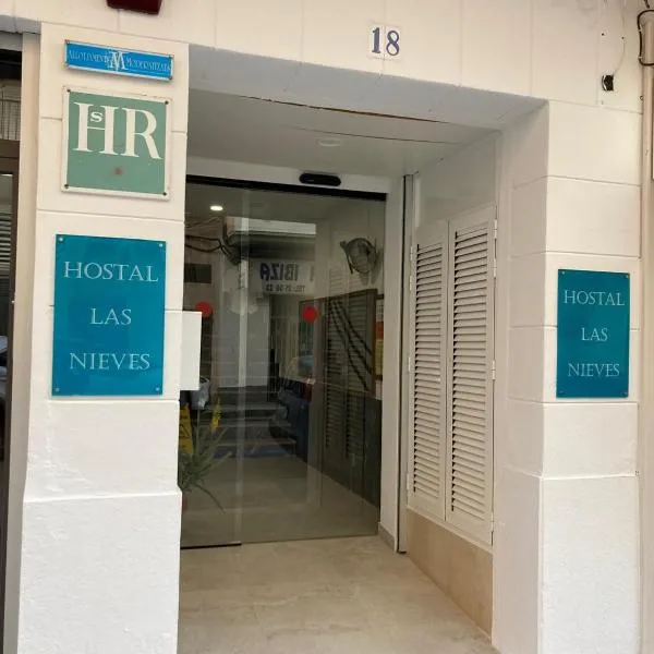 Hostal Las Nieves – hotel w mieście Ibiza