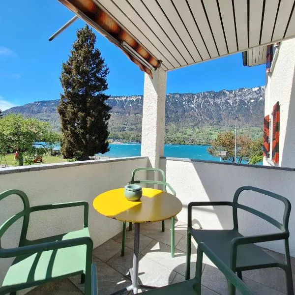 Lake House – hotel w mieście Bönigen