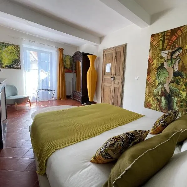 L'oiseau Bleu suite MERLE BLEU, hotel v destinácii Roubia