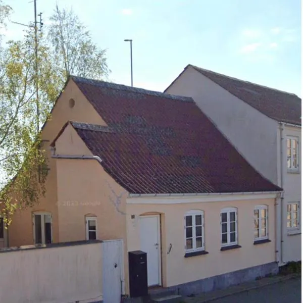 Marstal에 위치한 호텔 Skønt byhus midt i Marstal.