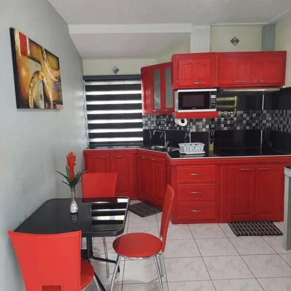 Gated Riverside Studio Apartment, hotel v destinaci San Juan