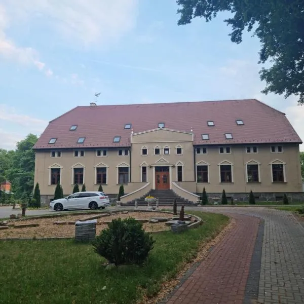 Pałac Ogartowo, hotel v destinaci Połczyn-Zdrój