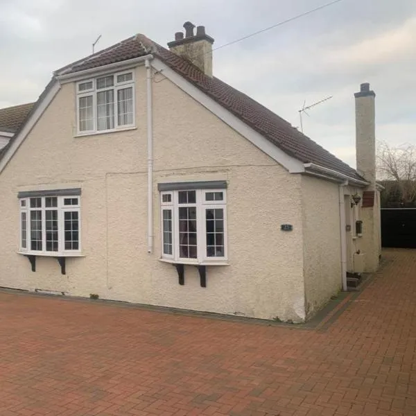 Family friendly seaside home, hotel in Kent