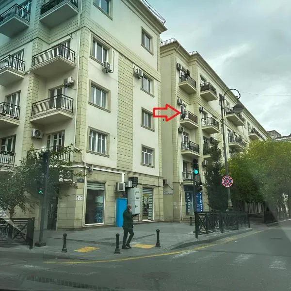 NIZAMI Street flat, hotel in Baku