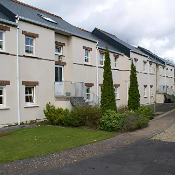 Sheraton Lodge Apartments t12e309, hotel v destinaci Cork