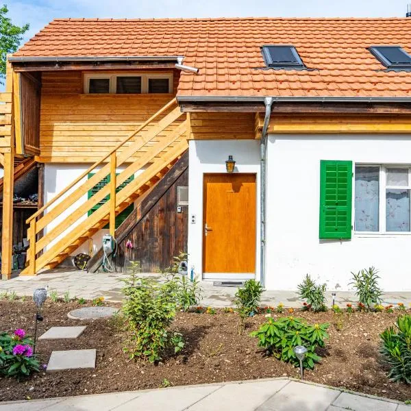 Gemütliches Haus mit Terasse und Feuerstelle, hotel din Lengnau