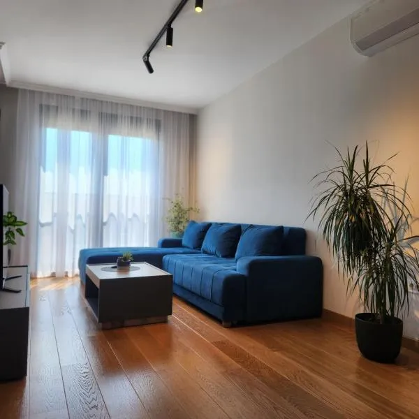 Green Apartments Podgorica With Garage, hotel in Podgorica