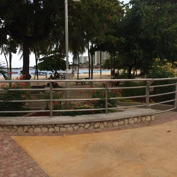 Sandcastle apartments E9, hotel a Ocho Rios