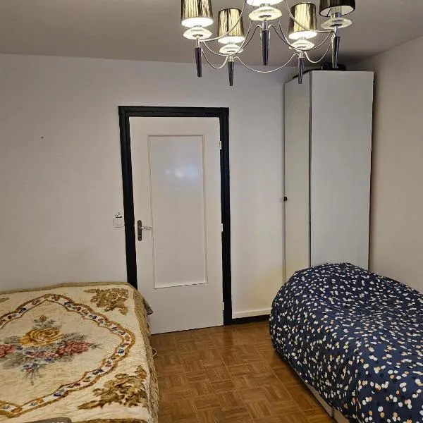 퐁트네수부아에 위치한 호텔 chambre 5mn de paris