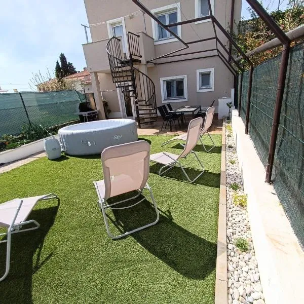 Viesnīca Apartman L&V sa dvorištem i hidromasažnim bazenom pilsētā Galižana
