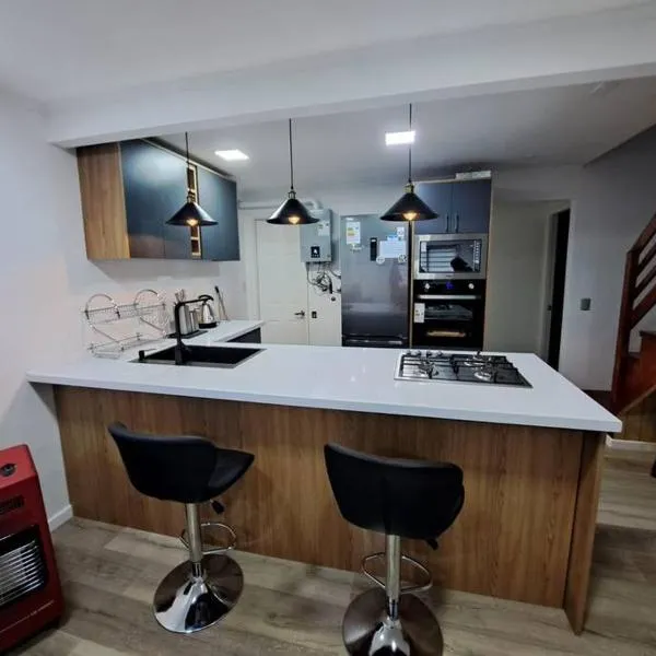 Agradable casa en Puerto Varas, hotel em Puerto Varas