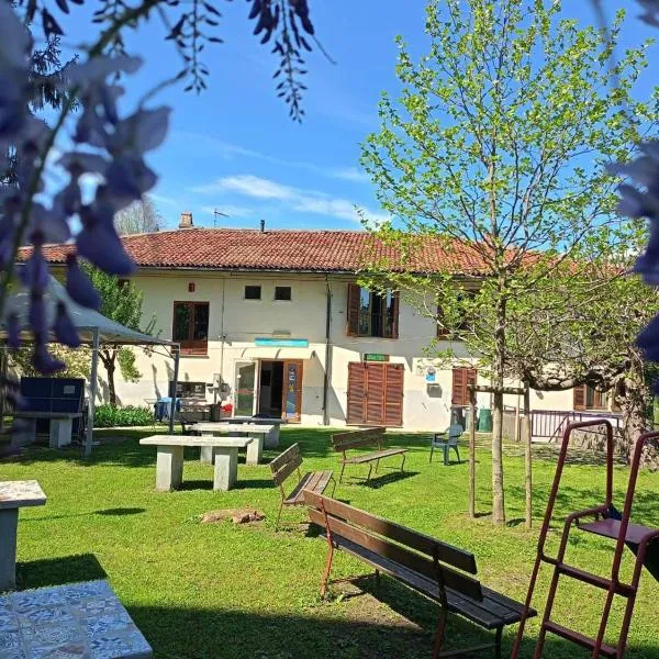 Acqua Piatta - L'Ostello del Canoa, hotel v mestu Ivrea