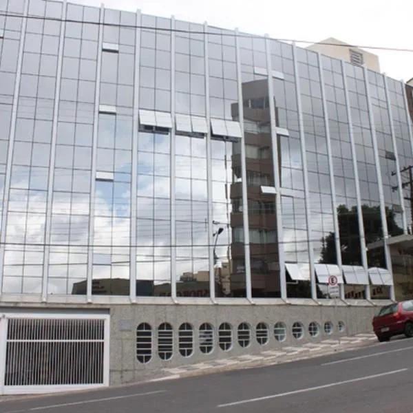 Barbur Center Hotel, hotel v destinaci Ponta Grossa