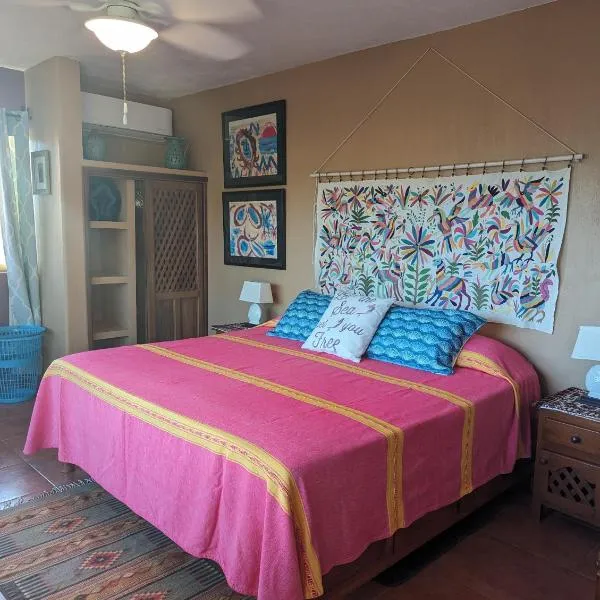 Villa Cascada de Flores, hotel in Chacala